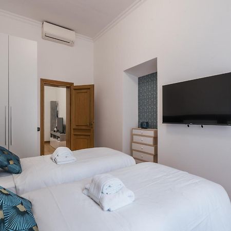 The Best Rent - Four-Room Apartment A Few Steps From The Trevi Fountain Ngoại thất bức ảnh